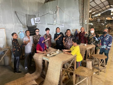 展示会写真プレースホルダー1